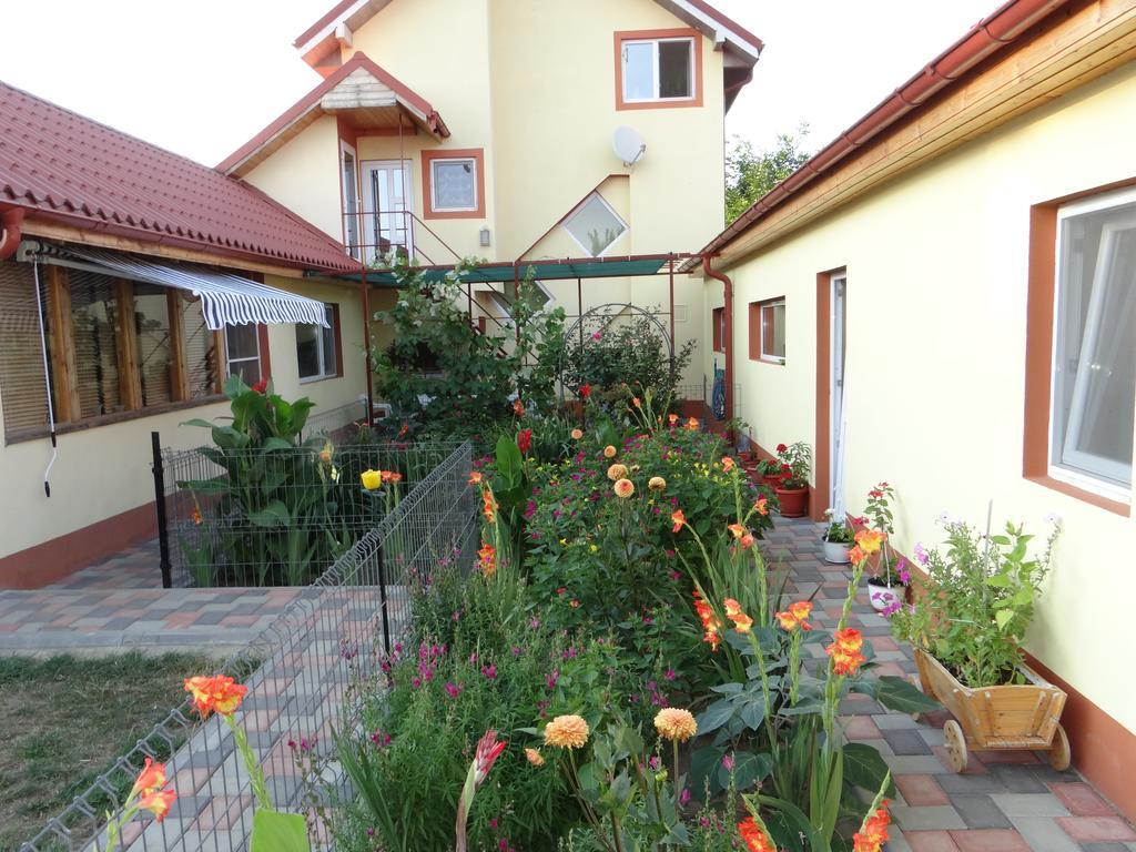 Maria-Antonia Hotell Mangalia Exteriör bild